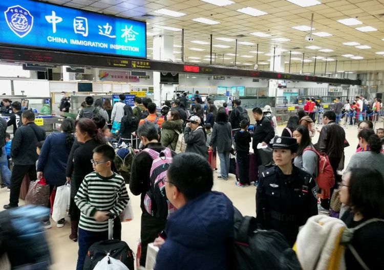 深圳保安机场深圳福田口岸接送