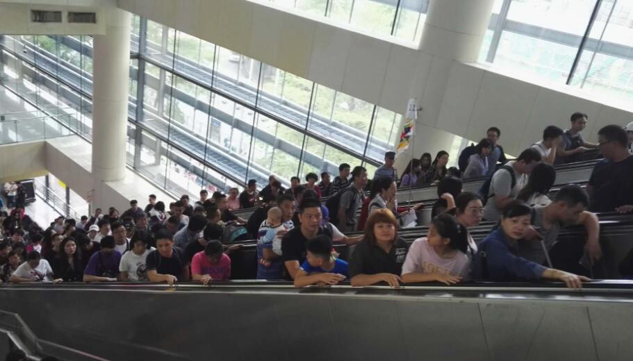 深圳保安机场罗湖口岸预约车