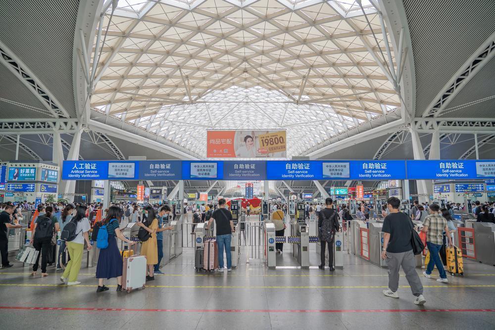 深圳保安机场东莞东接送