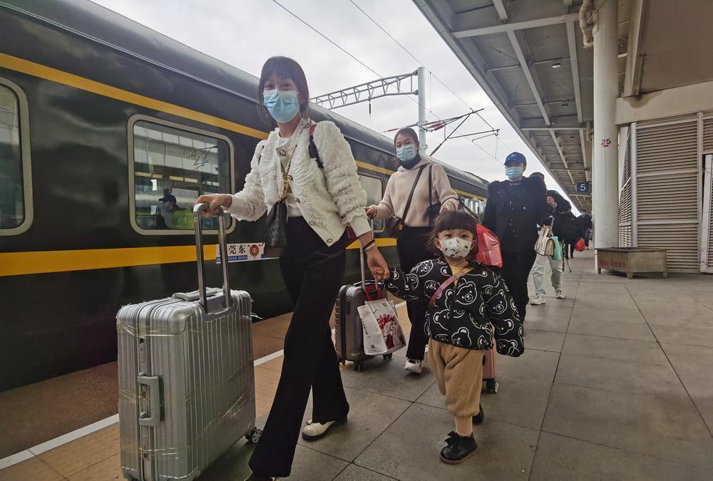 深圳保安机场深圳北包车接送